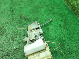 замок двери передней левой Honda Accord 6 поколение 1999, 1.6 л., бензин, МКПП, хетчбэк 5 дв.