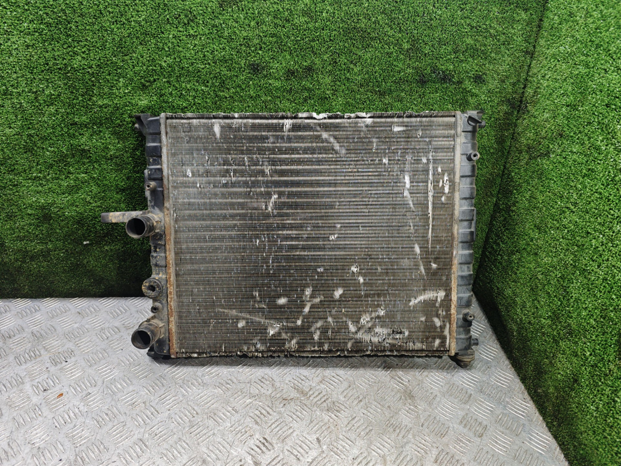 радиатор (основной) Fiat Marea 1 поколение 2000, 1.6 л., бензин, МКПП, универсал - фото №1