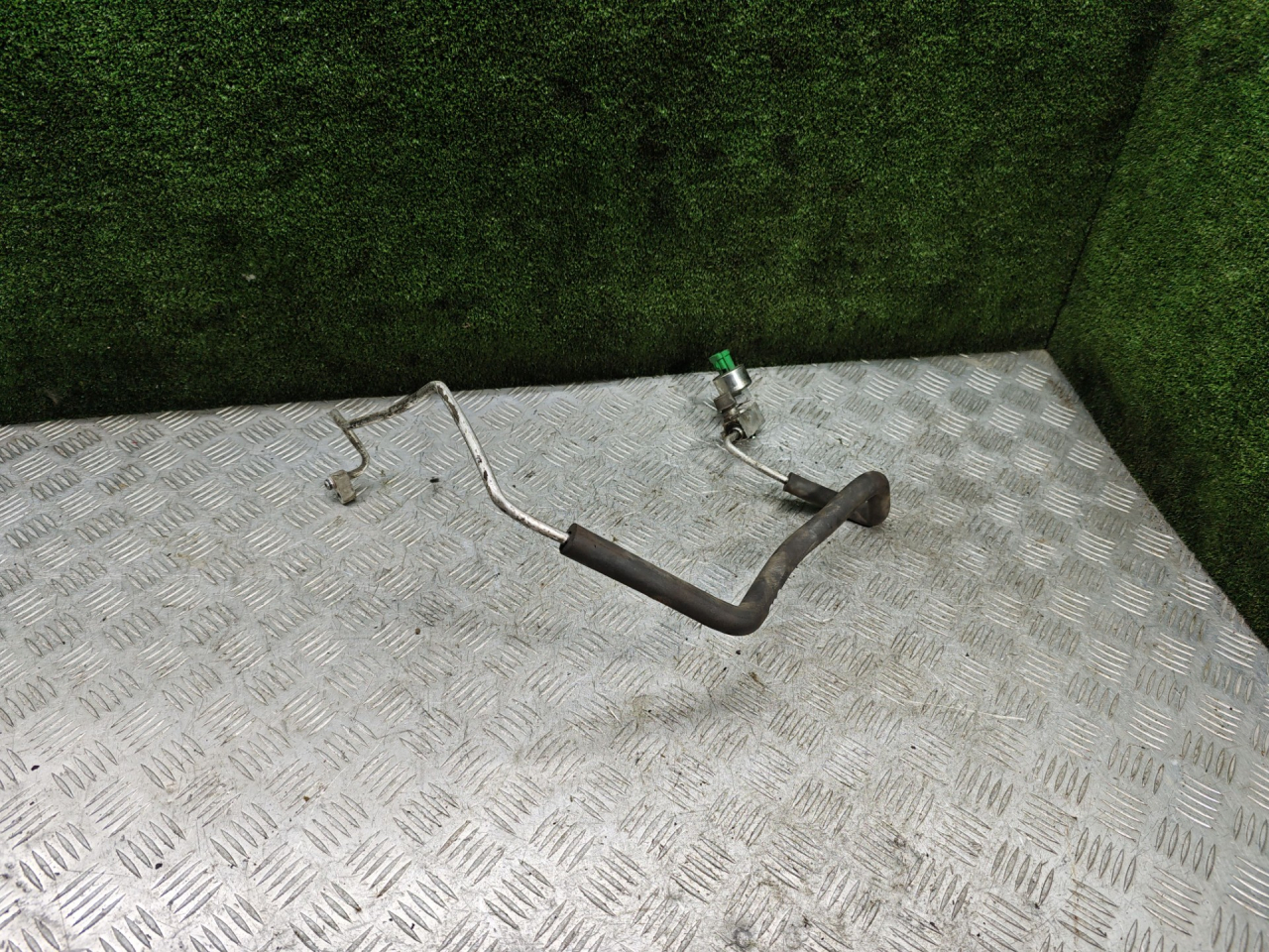 трубка кондиционера Fiat Palio 1 поколение 2001, 1.2 л., бензин, МКПП, универсал, B837283000 - фото №1