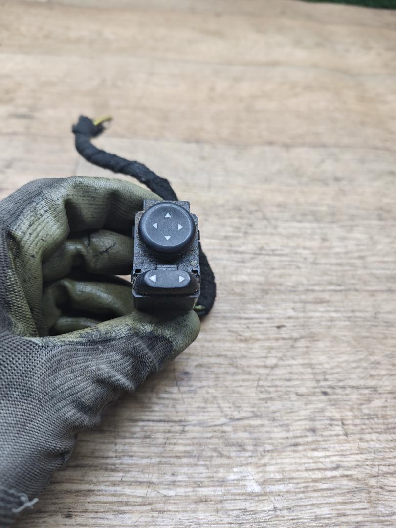 джойстик регулировки зеркал Alfa Romeo 156 1 поколение 1999, 2.0 л., бензин, МКПП, седан - фото №1