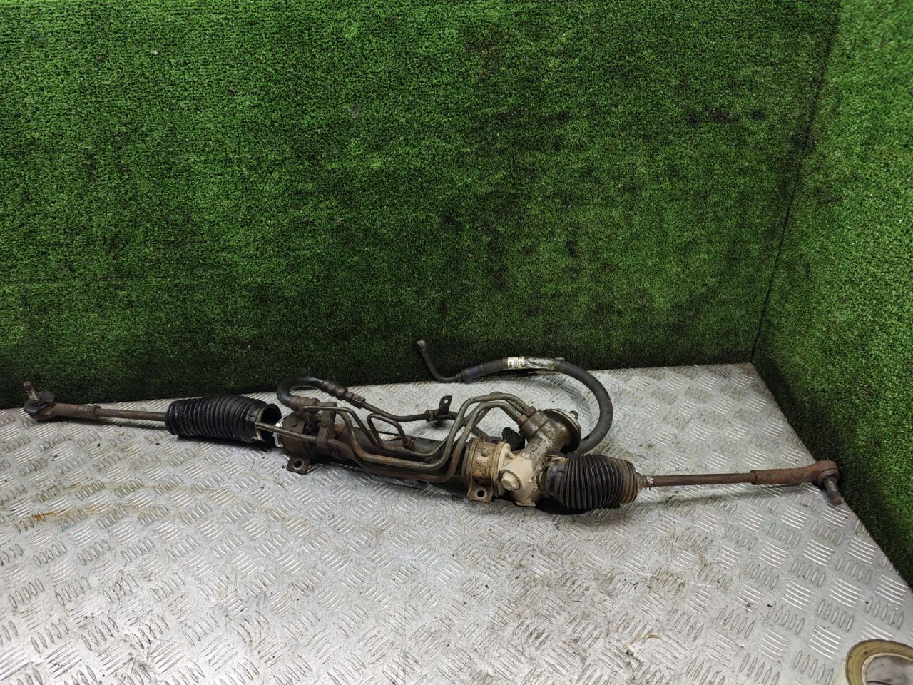 рулевая рейка Kia Shuma 1 поколение 2000, 1.5 л., бензин, МКПП, лифтбэк - фото №1