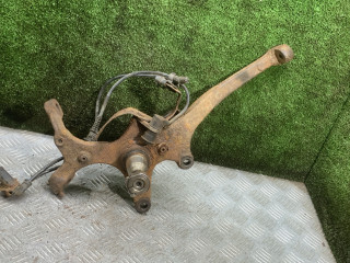 кулак поворотный правый Mercedes-Benz C-Класс W202/S202 [рестайлинг] 1997, 1.8 л., бензин, МКПП, седан