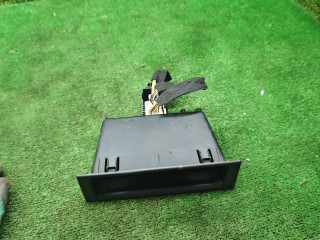 консоль салона Lada XRAY 1 поколение 2019, 1.6 л., бензин, МКПП, внедорожник 5 дв., 684758924R