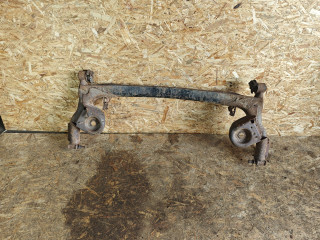 балка подвески задняя Toyota Picnic 1 поколение XM10 2001, 2.2 л., 3C-TE, дизель, МКПП, минивэн