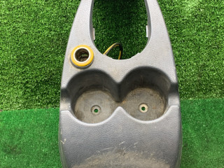 рамка обрамление кулисы Renault Logan 1 поколение 2006, 1.4 л., бензин, МКПП, седан, 8200290865