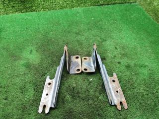 петля капота Mazda 626 GF 1998, 2.0 л., бензин, МКПП, хетчбэк 5 дв.