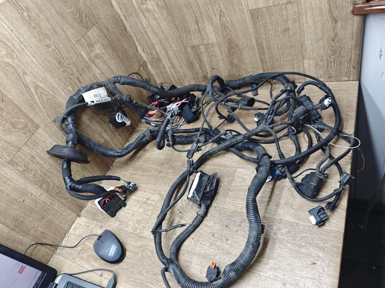 проводка двигателя Lada Vesta 1 поколение 2020, 1.6 л., бензин, МКПП, хетчбэк 5 дв., 8460033635 - фото №1