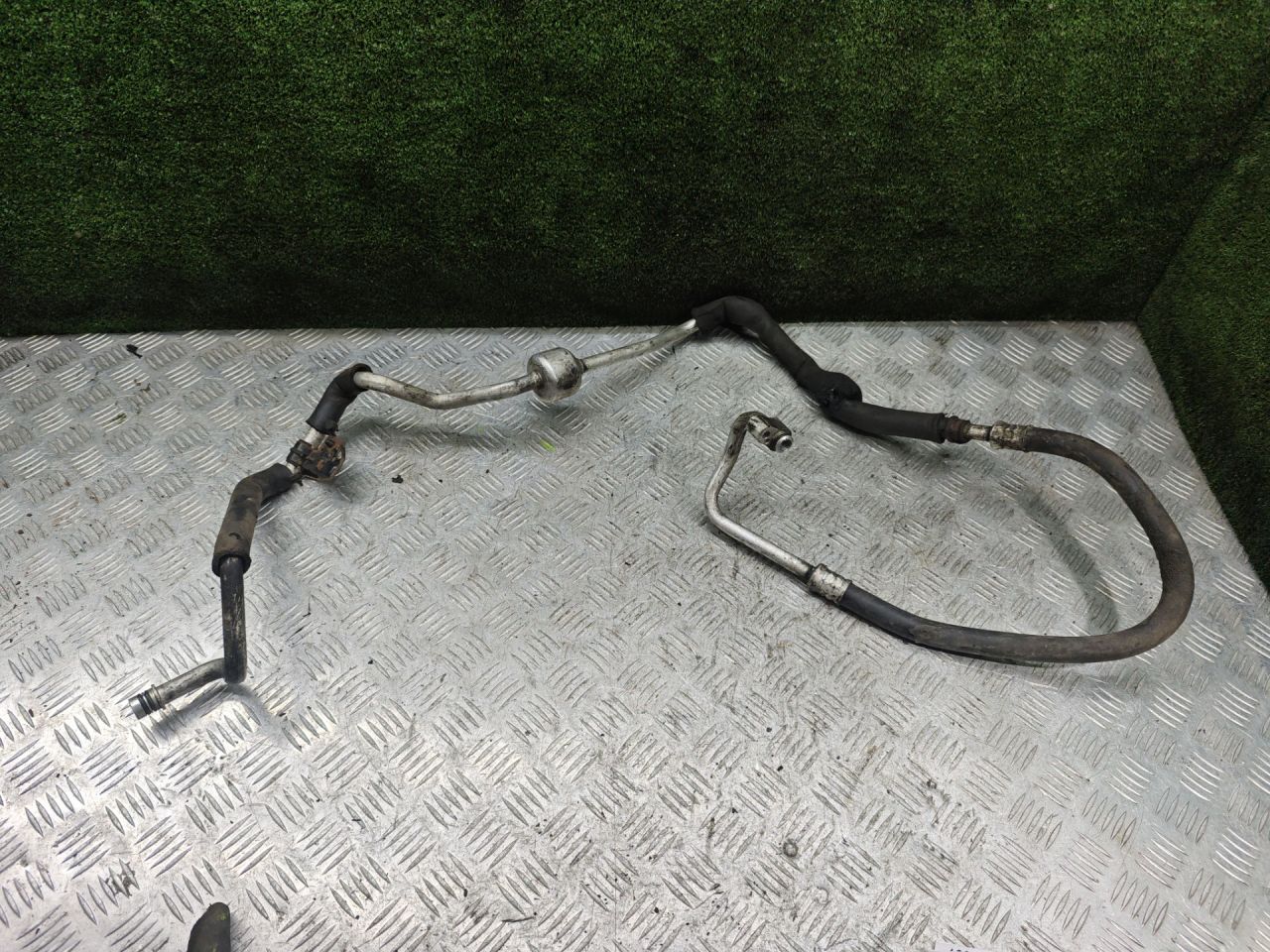 трубка кондиционера Toyota Avensis 1 поколение (T220) 2000, 2.0 л., 2C-T, дизель, МКПП, универсал - фото №1