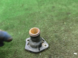 фланец (тройник) системы охлаждения Volkswagen Golf 2 поколение 1990, 1.8 л., бензин, МКПП, хетчбэк 3 дв., 026121145E