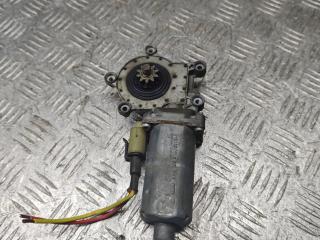 моторчик стеклоподъемника задний правый Renault Laguna 1 поколение [рестайлинг] 1999, 1.8 л., бензин, МКПП, хетчбэк 5 дв.