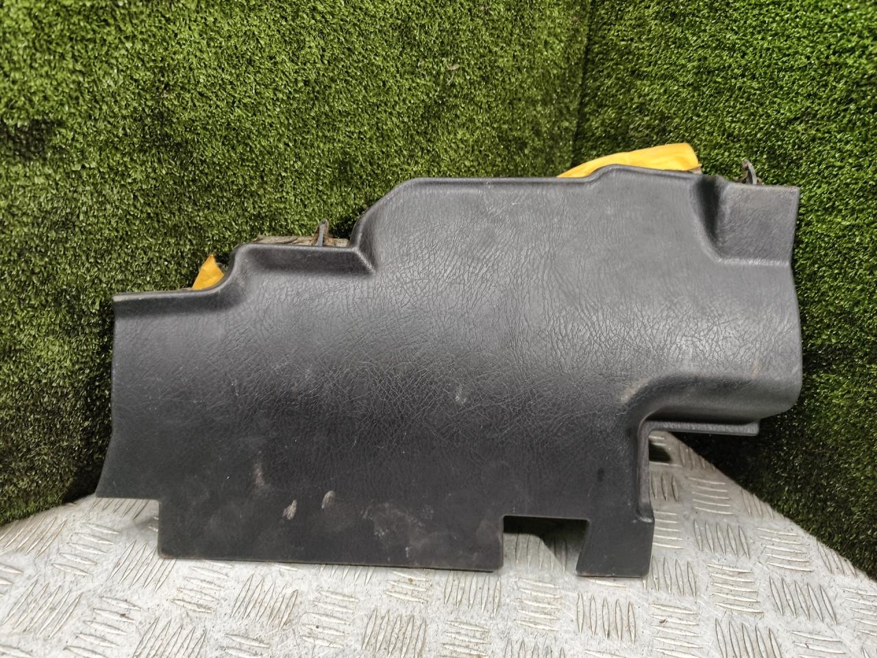 Декоративная накладка центральной консоли Toyota Avensis 1 поколение (T220) 1997, 2.0 л., дизель, МКПП, универсал - фото №1