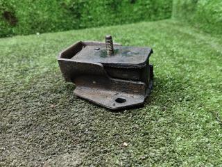 подушка крепления двигателя Hyundai Galloper 2 поколение 2000, 2.5 л., дизель, МКПП, внедорожник 3 дв.