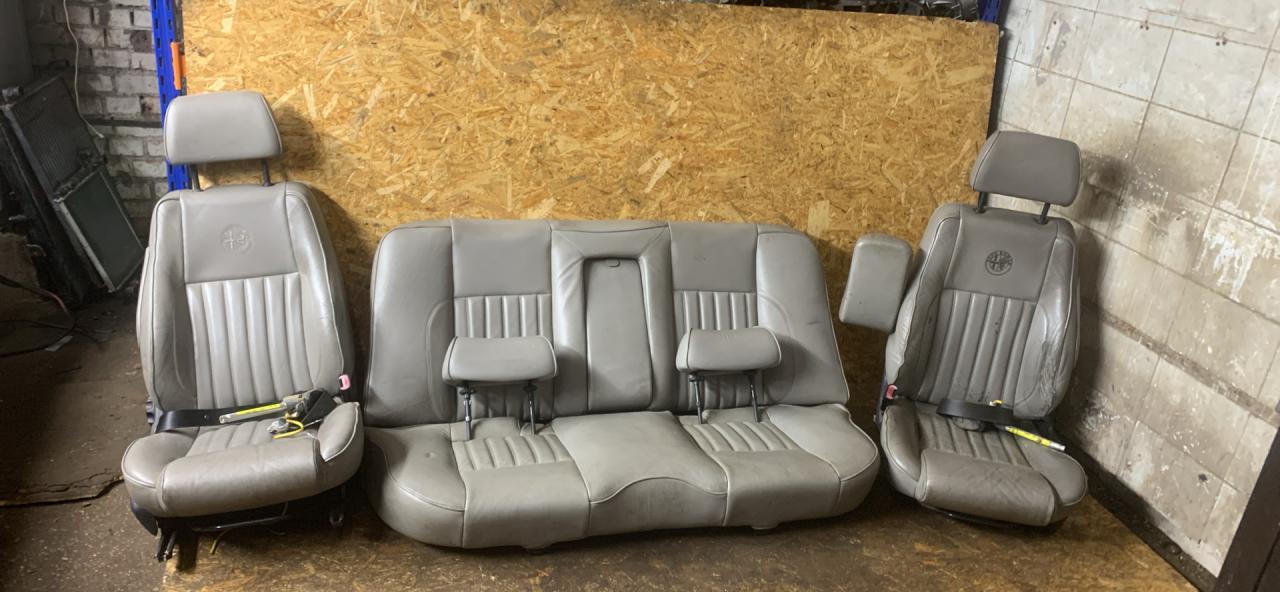 салон (комплект сидений) Alfa Romeo 156 1 поколение 1999, 2.0 л., бензин, МКПП, седан - фото №1