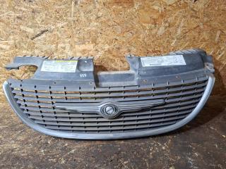 решетка радиатора Chrysler Town and Country 4 поколение 2002, 3.8 л., бензин, АКПП, минивэн, 4857300AA, 4857292AA