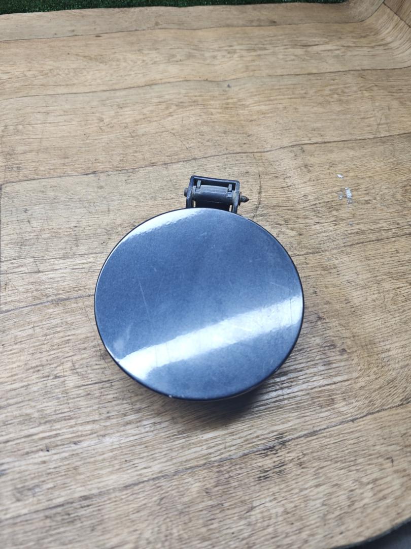 лючок топливного бака Alfa Romeo 156 1 поколение 1999, 2.0 л., бензин, МКПП, седан - фото №1