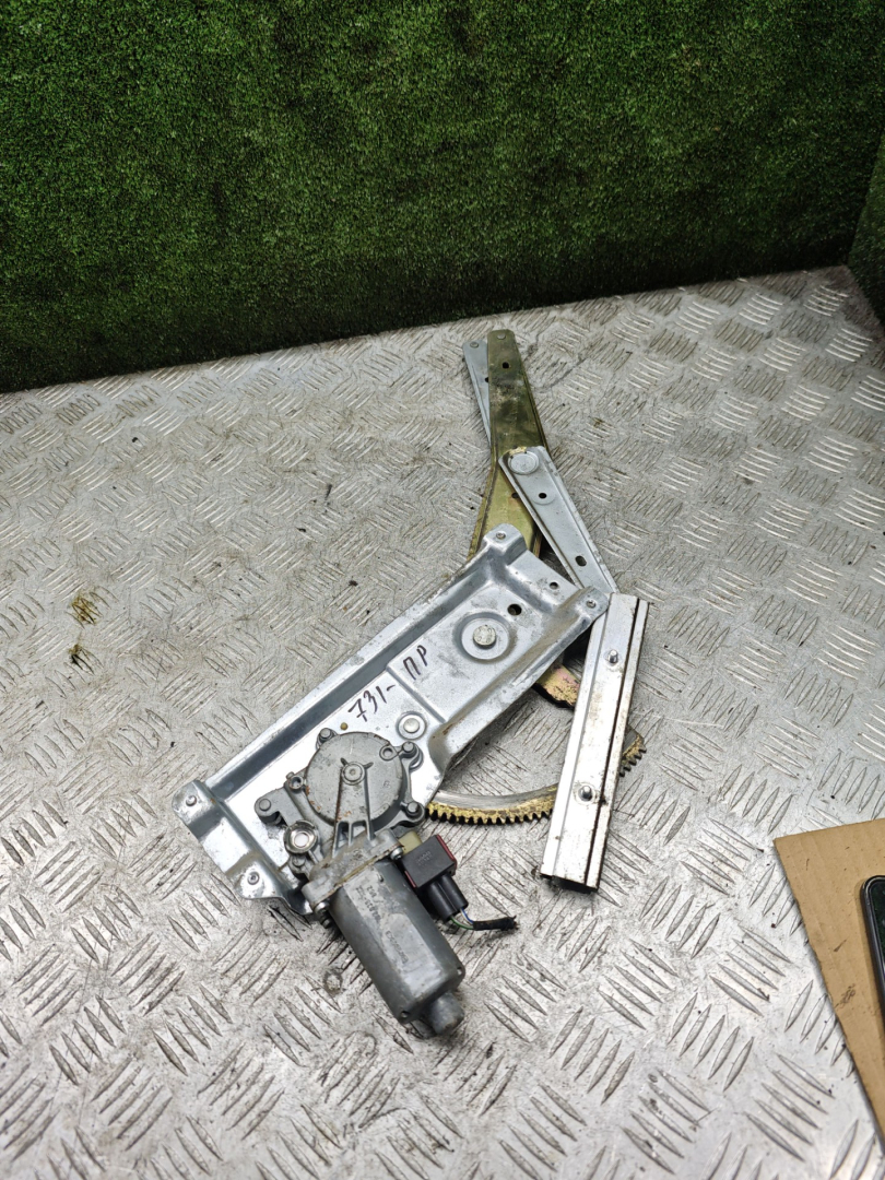 стеклоподъемник электрический передний правый Saab 9-3 1 поколение 2002, 2.0 л., бензин, МКПП, хетчбэк 5 дв. - фото №1