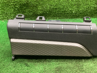 кнопка (выключатель) Lada Vesta 1 поколение 2023, 1.6 л., бензин, МКПП, седан, 8450041328