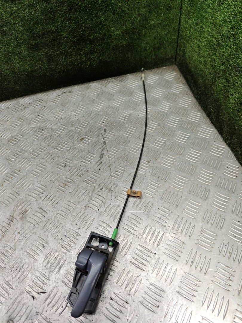 Трос двери задней правой Toyota Picnic 1 поколение XM10 1999, 2.2 л., 3C-TE, дизель, МКПП, минивэн - фото №1