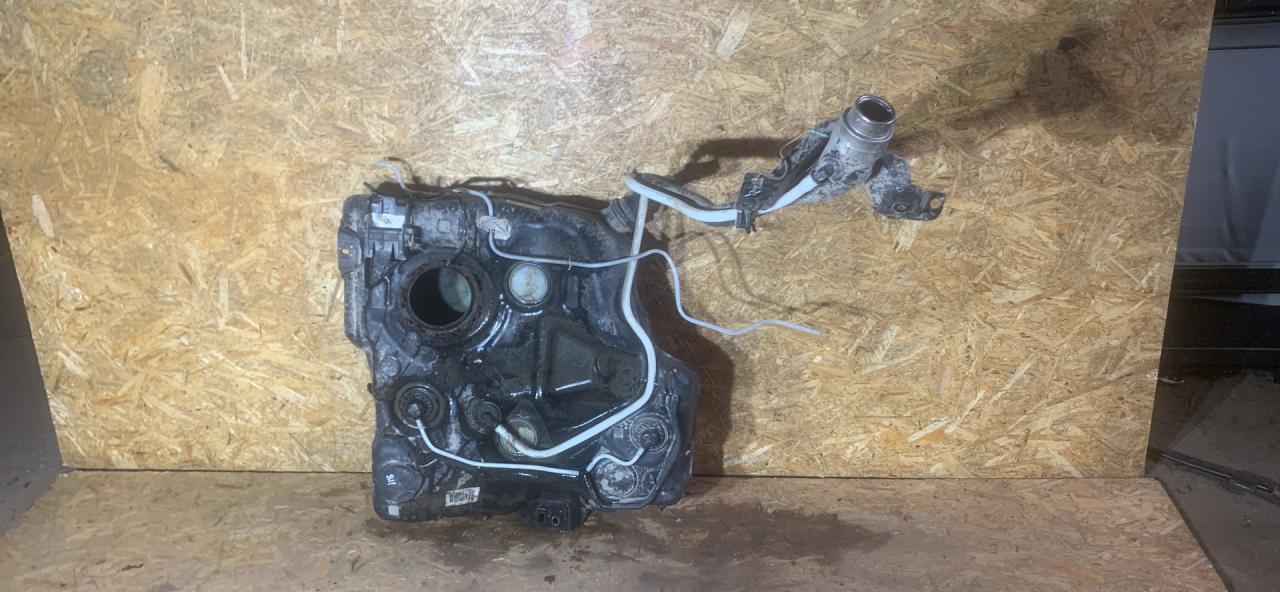 бак топливный Skoda Octavia 3 поколение (A7) 2013, 1.8 л., бензин, МКПП, лифтбэк, 5E0201021 - фото №1