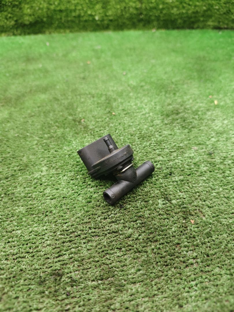 датчик (прочие) Lada XRAY 1 поколение 2019, 1.6 л., бензин, МКПП, внедорожник 5 дв. - фото №1