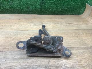 замок капота Lada Vesta 1 поколение 2020, 1.6 л., бензин, МКПП, хетчбэк 5 дв.