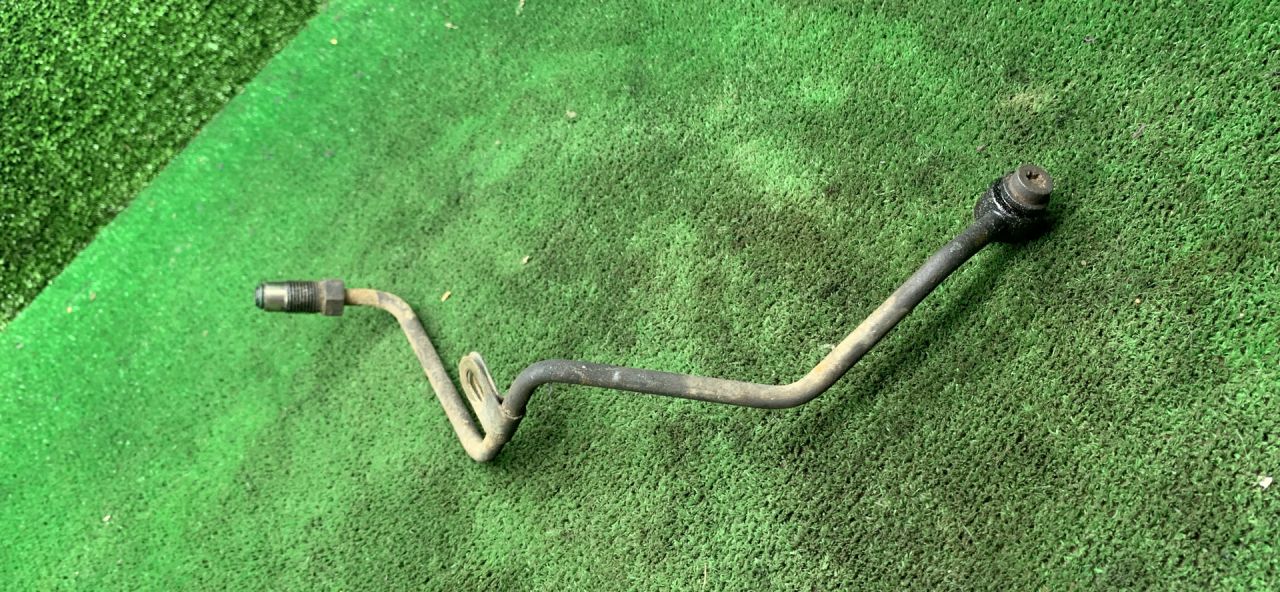 масляная трубка турбины Renault Laguna 2 поколение 2002, 1.9 л., DCi, дизель, 6МКПП, хетчбэк 5 дв. - фото №1