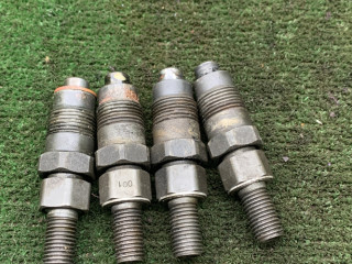 форсунка Hyundai H-1 Starex [рестайлинг] 2004, 2.5 л., дизель, МКПП, микроавтобус, 001CH10