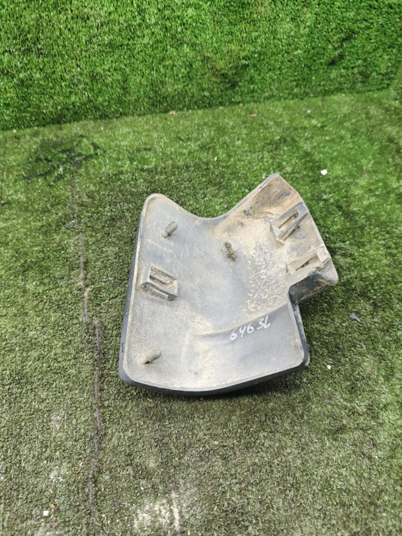 бампер задний Ford Transit 4 поколение 1991, 2.5 л., дизель, МКПП, микроавтобус - фото №1