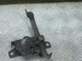 замок капота Daewoo Nubira J150/J190 [рестайлинг] 2001, 2.0 л., X 20 SED, бензин, МКПП, хетчбэк 5 дв. - фото №4