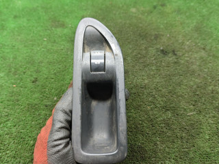 кнопка стеклоподъемника двери задней левой Renault Laguna 2 поколение 2002, 1.9 л., DCi, дизель, 6МКПП, хетчбэк 5 дв.