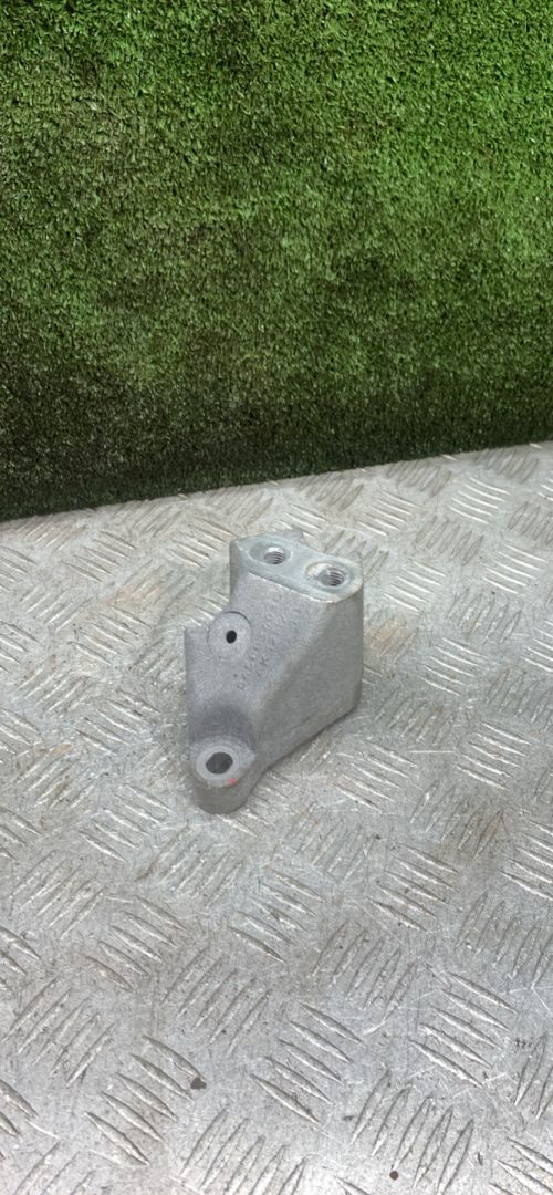 подушка крепления двигателя Lada Vesta 1 поколение 2023, 1.6 л., бензин, МКПП, седан, 8450034035 - фото №1