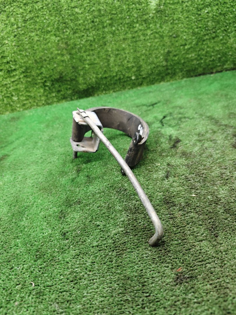 ограничитель открывания двери Mercedes-Benz T1 207-210D W601 1995, 2.3 л., дизель, МКПП, микроавтобус - фото №1