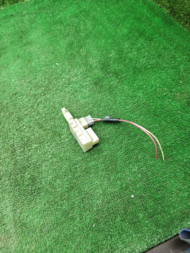 Датчик педали тормоза (лягушка) Opel Sintra 1 поколение 1998, 2.2 л., X 22 XE, бензин, МКПП, минивэн - фото №1