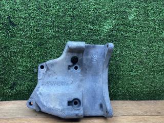 кронштейн генератора Mercedes-Benz T1 307-310D W602 1992, 2.9 л., дизель, 6011550435