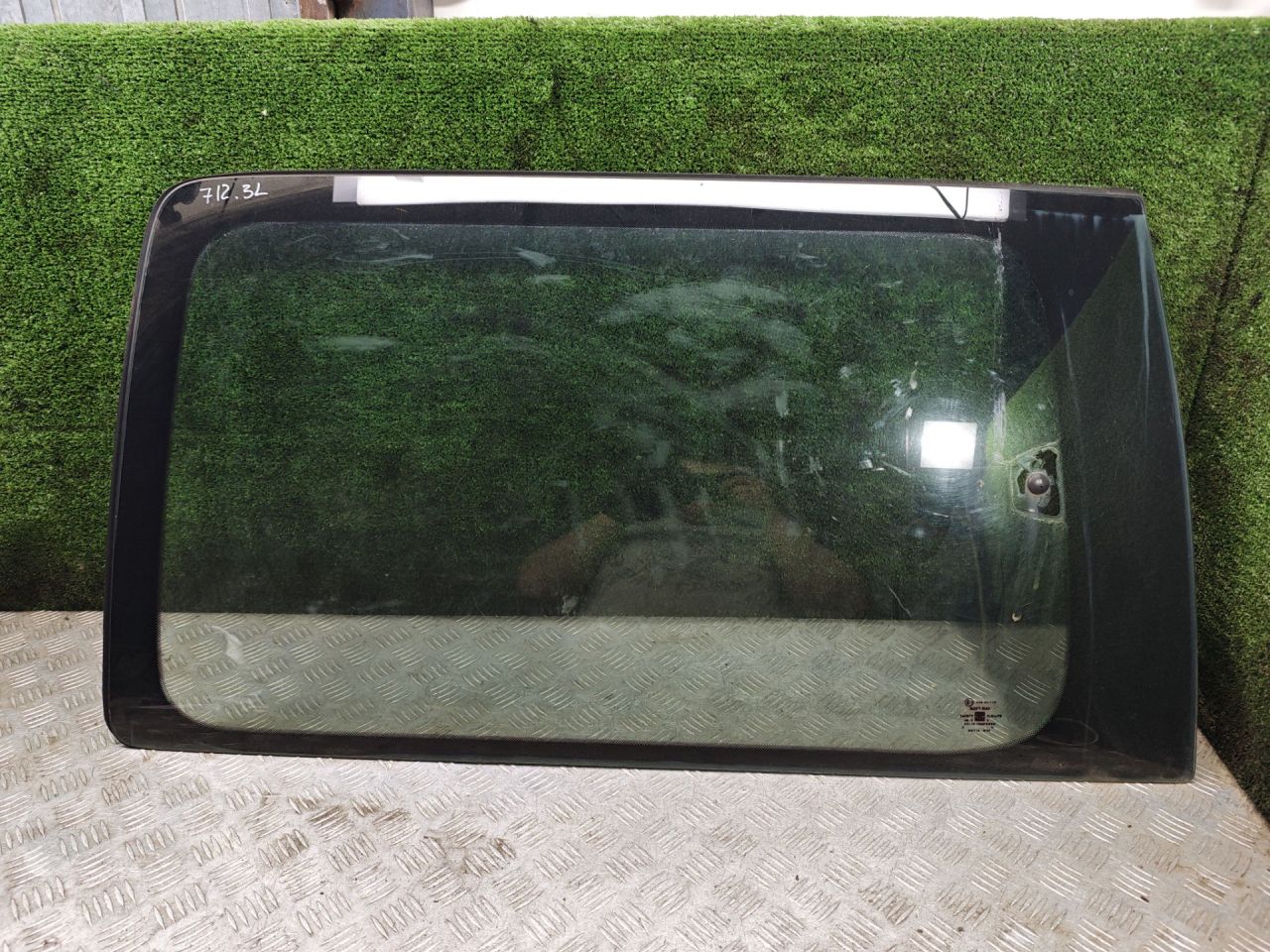 стекло сдвижной двери Opel Sintra 1 поколение 1997, 2.2 л., X 22 XE, бензин, МКПП, минивэн - фото №1