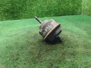 подушка крепления двигателя Citroen Xsara 1 поколение 1998, 1.8 л., бензин, МКПП, хетчбэк 5 дв.