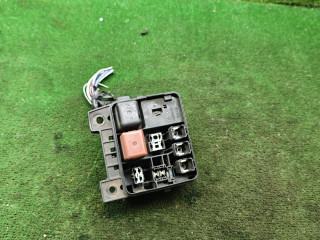 блок предохранителей Toyota Picnic 1 поколение XM10 1999, 2.2 л., 3C-TE, дизель, МКПП, минивэн