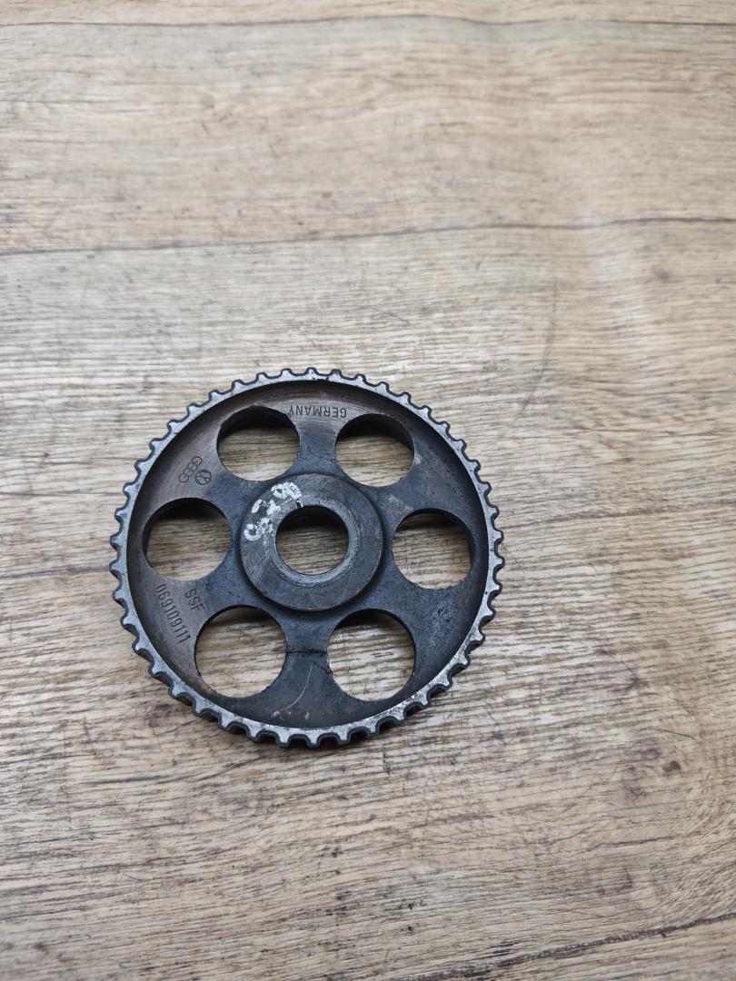 шкив распредвала Volkswagen Passat B2 1987, 1.9 л., дизель, МКПП, хетчбэк 5 дв., 069109111 - фото №1