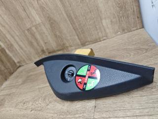 заглушка в торпедо Lada Vesta 1 поколение 2020, 1.6 л., бензин, МКПП, хетчбэк 5 дв., 681995427R, 8450006774