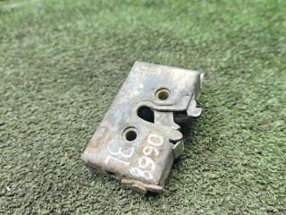 замок двери задней левой Volkswagen Jetta 2 поколение 1987, 1.6 л., дизель, МКПП, седан