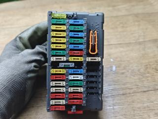 блок предохранителей Citroen Xsara 1 поколение 1999, 1.8 л., LFY  (XU7JP4), бензин, МКПП, универсал