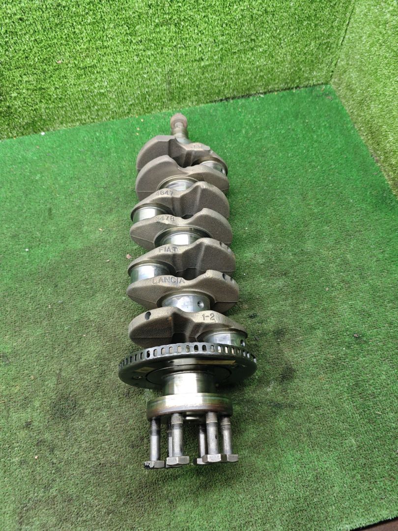 коленвал Fiat Marea 1 поколение 2000, 1.9 л., JTD, дизель, МКПП, универсал - фото №1