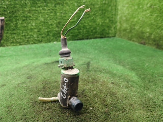 насос (моторчик) омывателя стекла Citroen Xantia 1 поколение [рестайлинг] 2000, 2.0 л., бензин, МКПП, хетчбэк 5 дв.