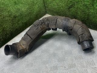 патрубок интеркулера Toyota Avensis 1 поколение (T220) 1999, 2.0 л., дизель, МКПП, хетчбэк 5 дв.