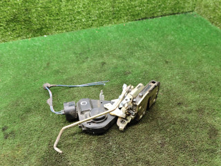 замок двери задней левой Toyota Picnic 1 поколение XM10 1999, 2.2 л., 3C-TE, дизель, МКПП, минивэн