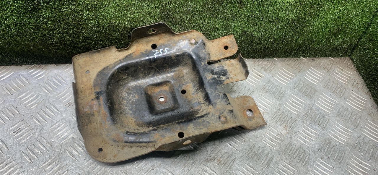 полка аккумулятора Chery Tiggo (T11) 1 поколение 2007, 1.8 л., бензин, МКПП, внедорожник 5 дв. - фото №1