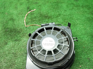 динамик Mercedes-Benz C-Класс W202/S202 [рестайлинг] 1997, 1.8 л., бензин, МКПП, седан, 2028207302