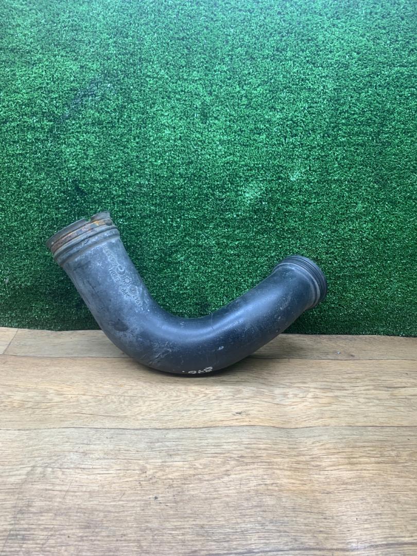 патрубок воздушного фильтра Alfa Romeo 156 1 поколение 1999, 2.0 л., бензин, МКПП, седан - фото №1