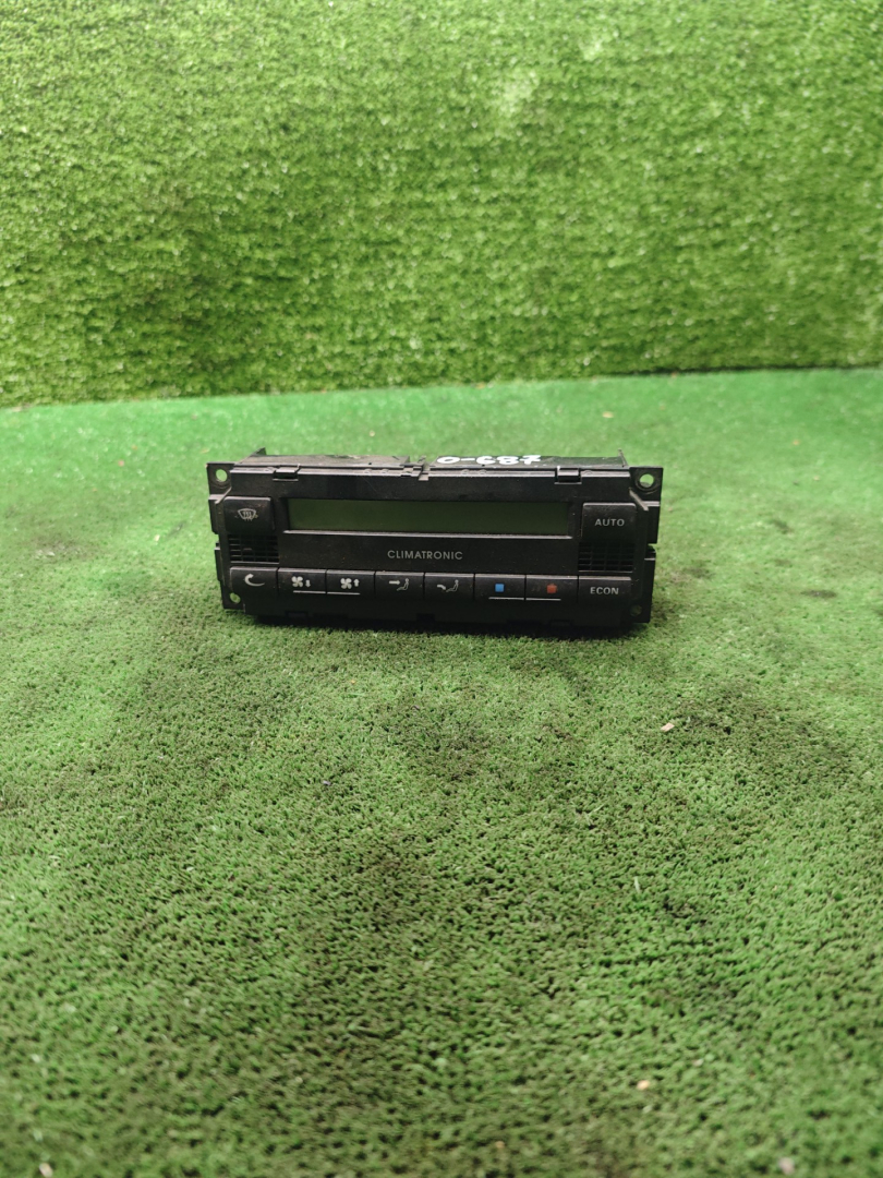 блок управления печки / климат-контроля Skoda Superb 1 поколение 2006, 2.8 л., бензин, АКПП, седан - фото №1