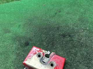 замок двери передней левой Volkswagen Golf 2 поколение 1990, 1.8 л., бензин, МКПП, хетчбэк 3 дв.